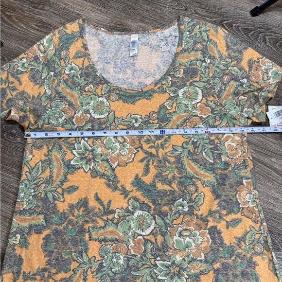 NWT Lularoe Classic T Yellow Floral with Green and Gray, sz:XL - Picture 4 of 4